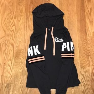 XS Victoria Secret’s PINK grey sweatshirt.